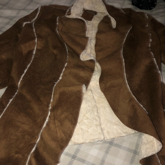 JOUJOU FAUX SHEARLING COAT - Picture 6 of 6
